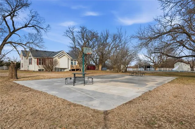 $579,000 | 34731 Rockville Road, Louisburg, KS 66053