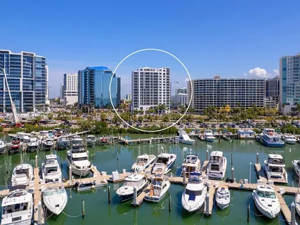 $1,650,000 | 1233 North Gulfstream Avenue, Unit 401, Sarasota, FL 34236