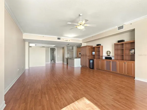 $1,550,000 | 1233 North Gulfstream Avenue, Unit 401, Sarasota, FL 34236