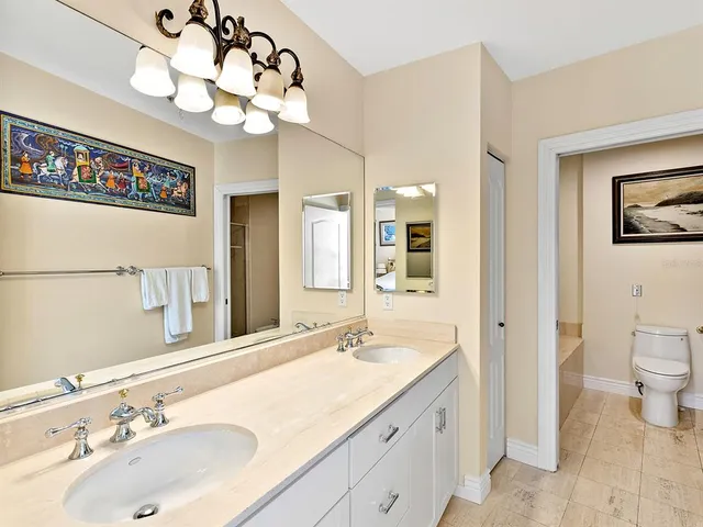 $1,650,000 | 1233 North Gulfstream Avenue, Unit 401, Sarasota, FL 34236