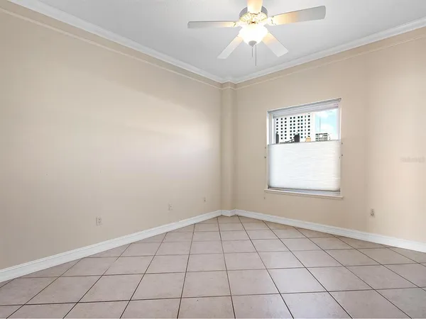 $1,550,000 | 1233 North Gulfstream Avenue, Unit 401, Sarasota, FL 34236
