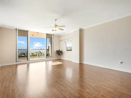 $1,650,000 | 1233 North Gulfstream Avenue, Unit 401, Sarasota, FL 34236