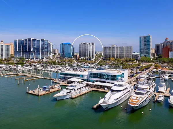 $1,550,000 | 1233 North Gulfstream Avenue, Unit 401, Sarasota, FL 34236