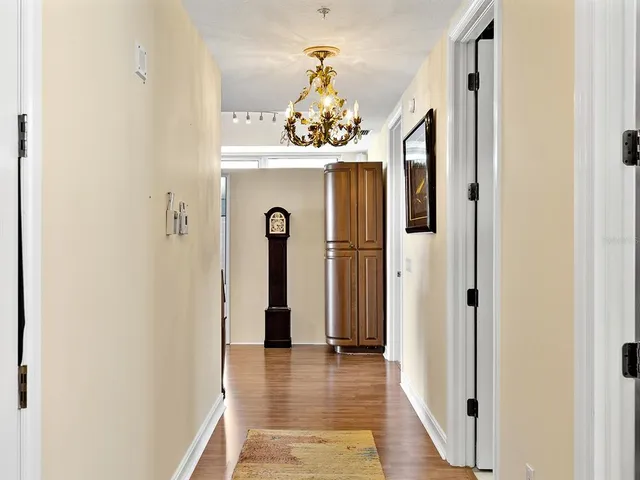 $1,650,000 | 1233 North Gulfstream Avenue, Unit 401, Sarasota, FL 34236