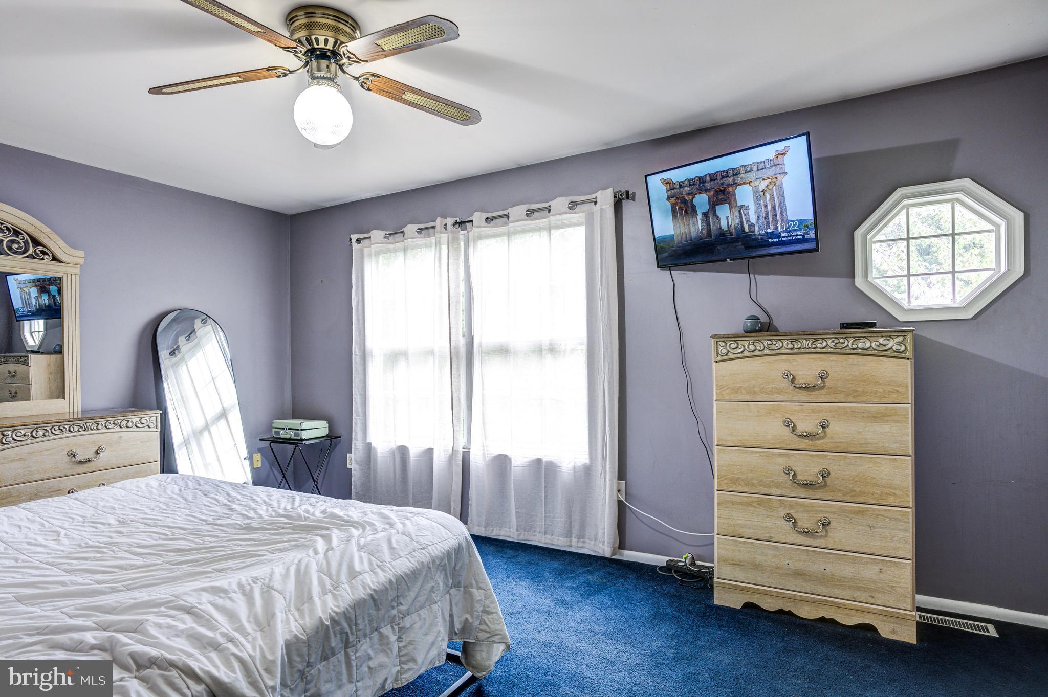257 Green Fern Way Halethorpe, MD 21227 - Photo 18 of 36 Masterbedroom with 3 closests