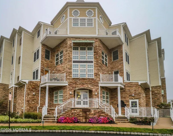 $3,950 | 33 Cooper Avenue, Unit 403, Long Branch, NJ 07740