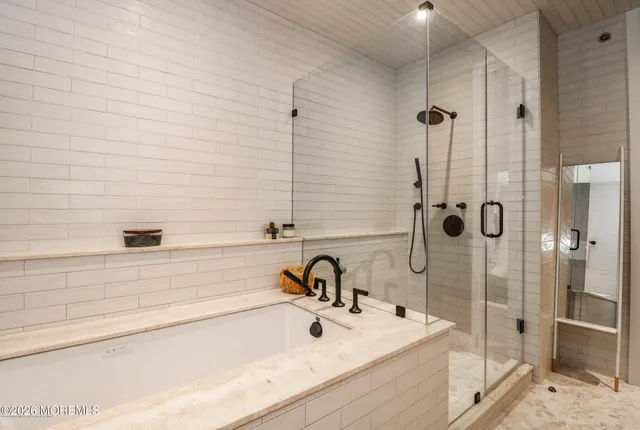 $3,950 | 33 Cooper Avenue, Unit 403, Long Branch, NJ 07740