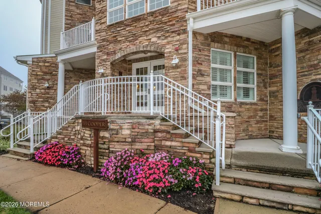 $3,950 | 33 Cooper Avenue, Unit 403, Long Branch, NJ 07740