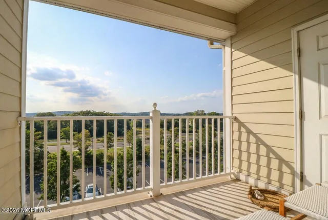 $3,950 | 33 Cooper Avenue, Unit 403, Long Branch, NJ 07740