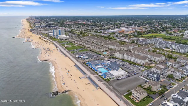 $3,950 | 33 Cooper Avenue, Unit 403, Long Branch, NJ 07740