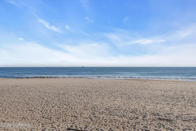 $3,950 | 33 Cooper Avenue, Unit 403, Long Branch, NJ 07740