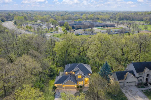 $667,700 | 8915 Tewsbury Gate, Maple Grove, MN 55311
