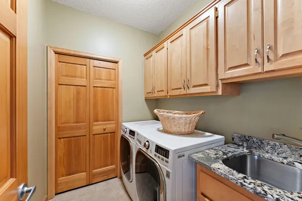 $667,700 | 8915 Tewsbury Gate, Maple Grove, MN 55311