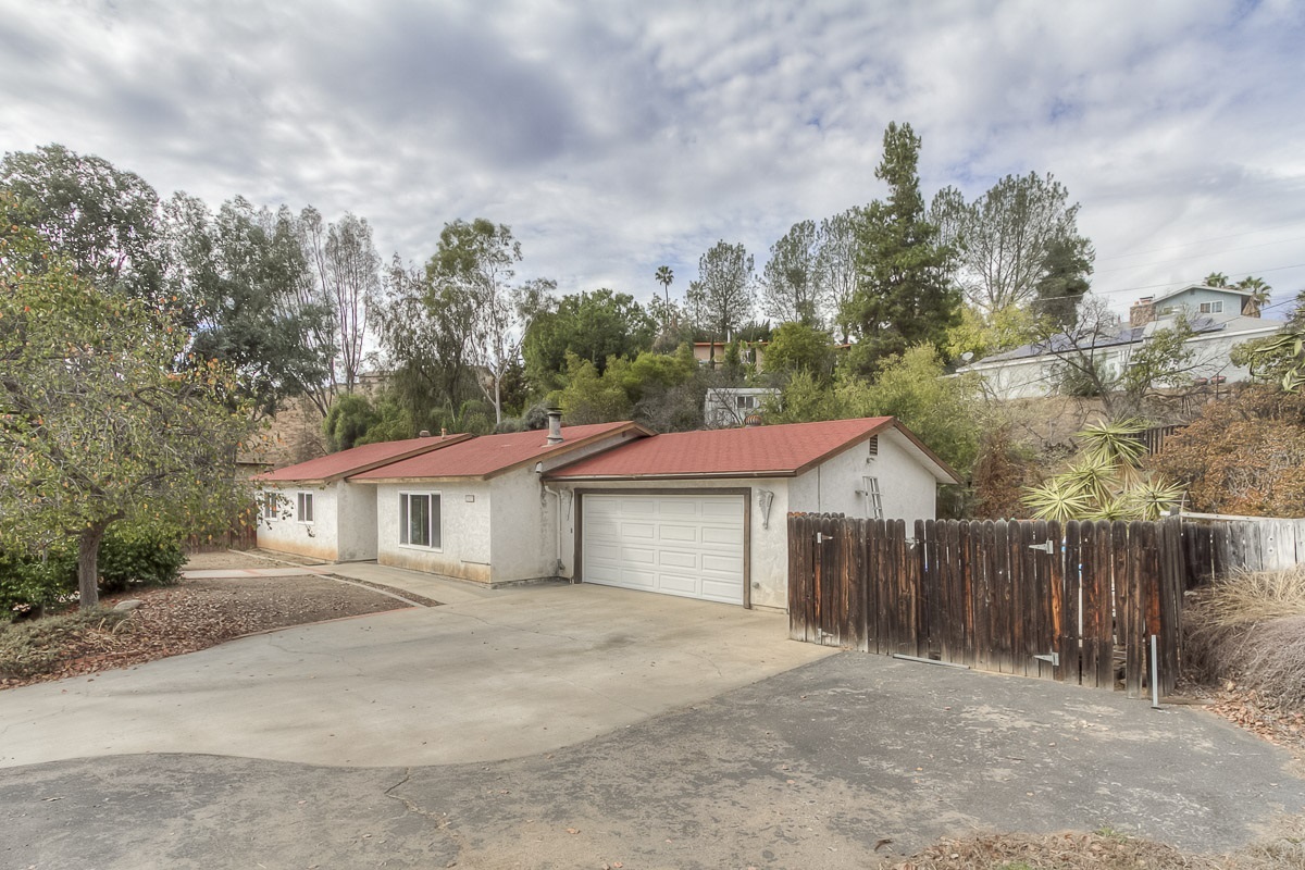 12427 Gay Rio Drive Lakeside, CA 92040 - Photo 1 of 19 Gallery Image 1
