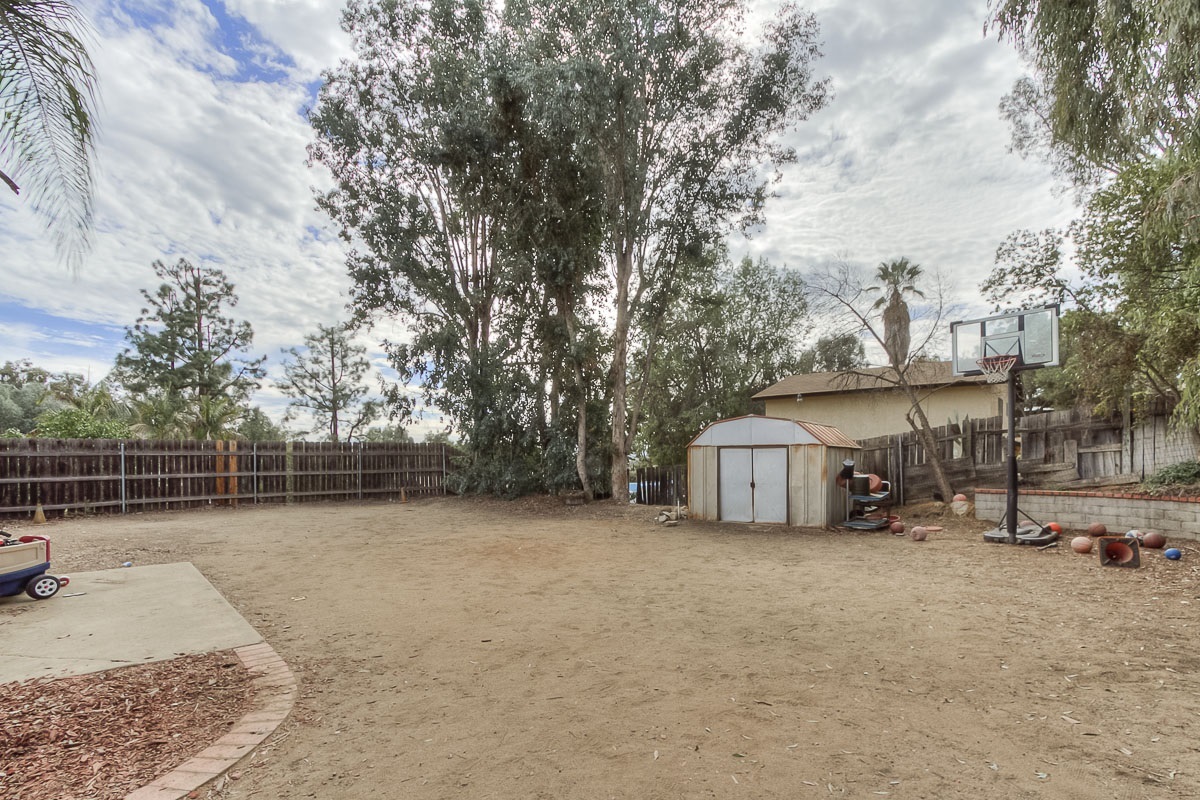 12427 Gay Rio Drive Lakeside, CA 92040 - Photo 15 of 19 Gallery Image 15