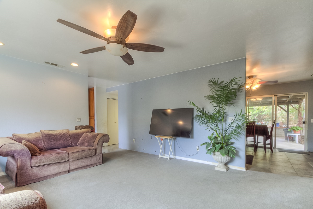 12427 Gay Rio Drive Lakeside, CA 92040 - Photo 3 of 19 Gallery Image 3