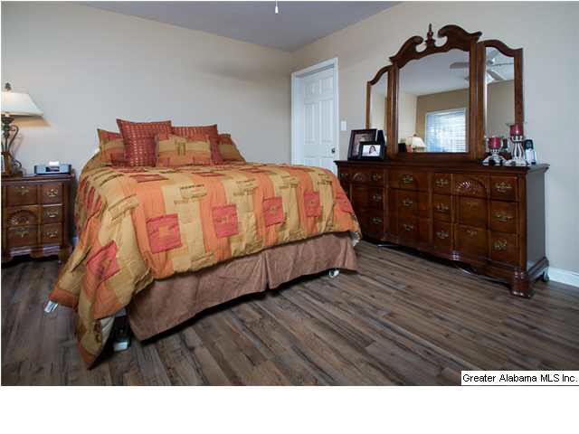 817 Daventry Lane Calera, AL 35040 - Photo 10 of 16