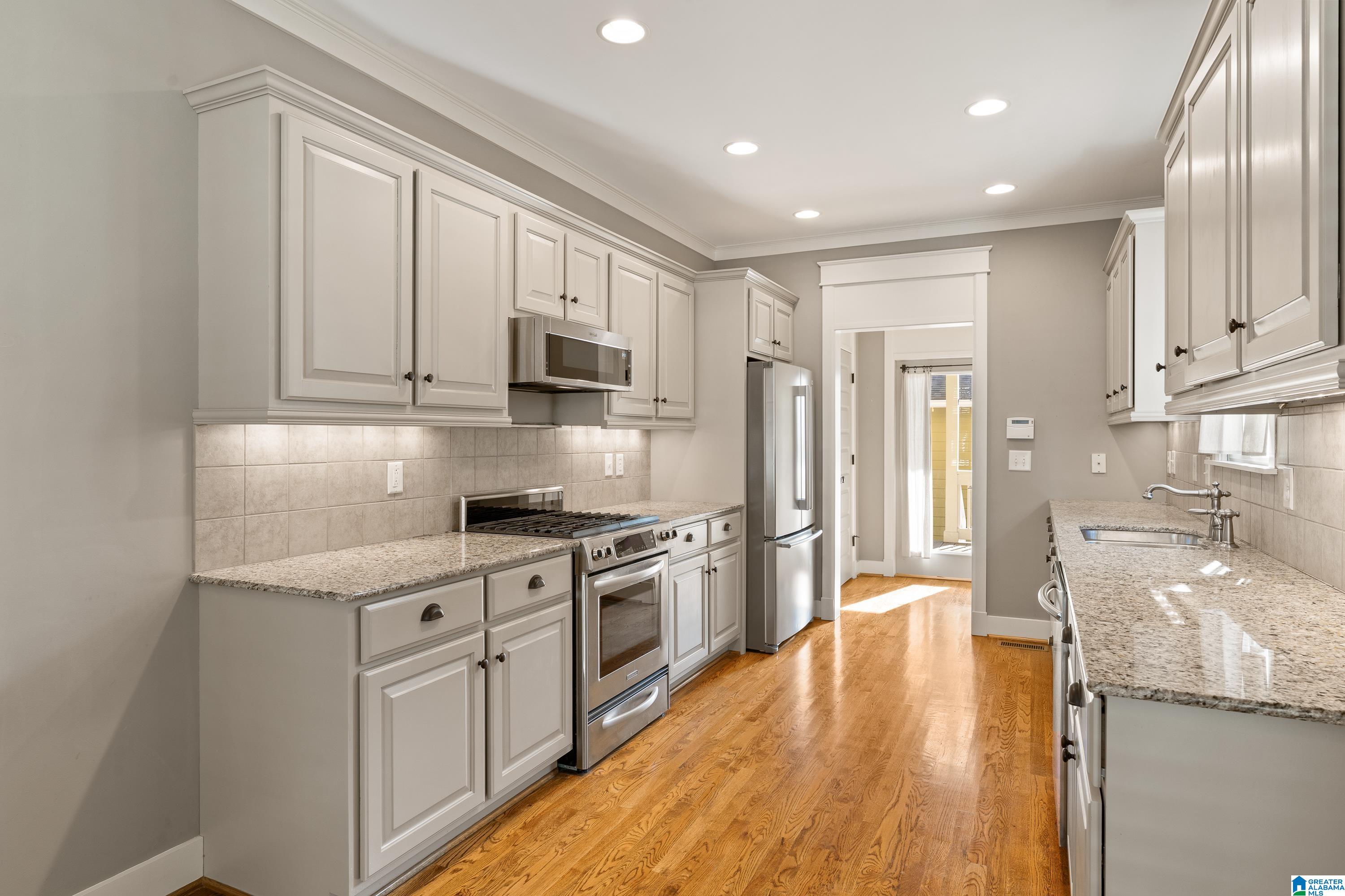 6459 Spring Street Trussville, AL 35173 - Photo 12 of 52