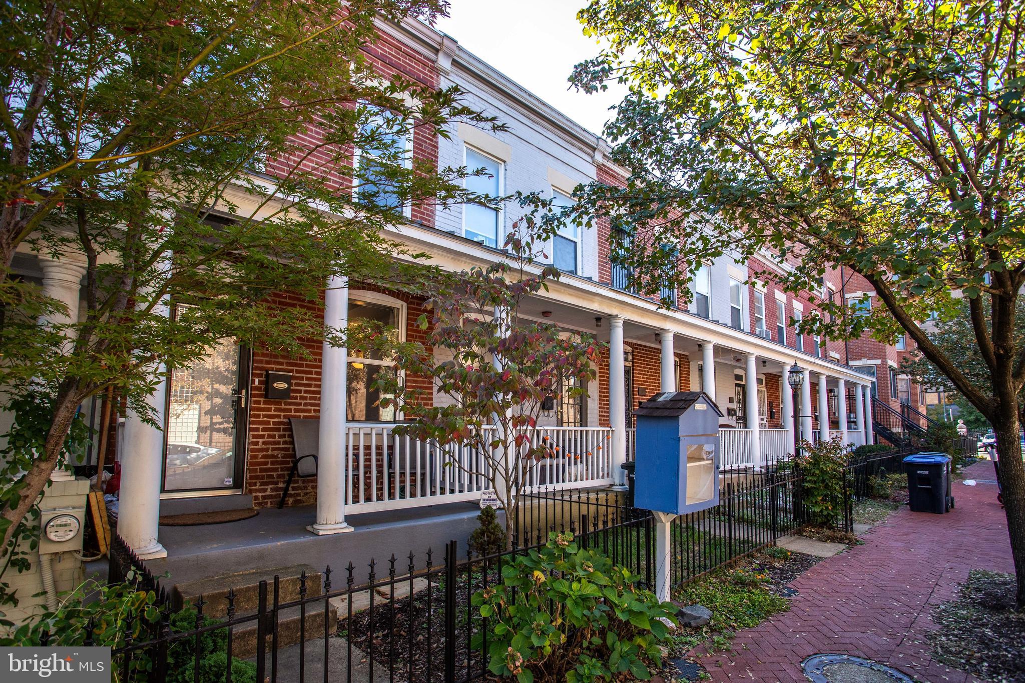 424 Oakdale Place Northwest Washington, DC 20001 - Photo 2 of 35
