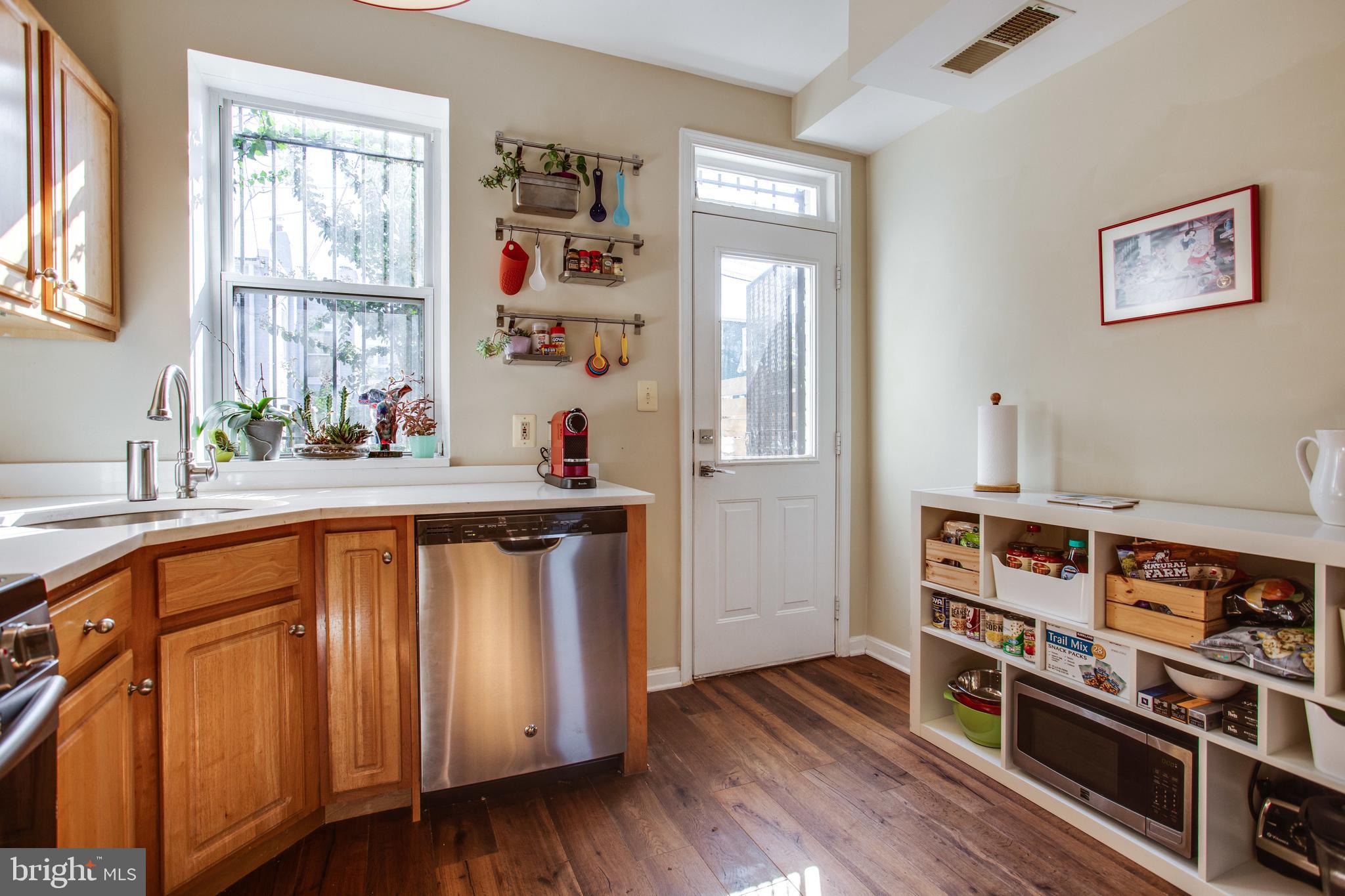 424 Oakdale Place Northwest Washington, DC 20001 - Photo 13 of 35