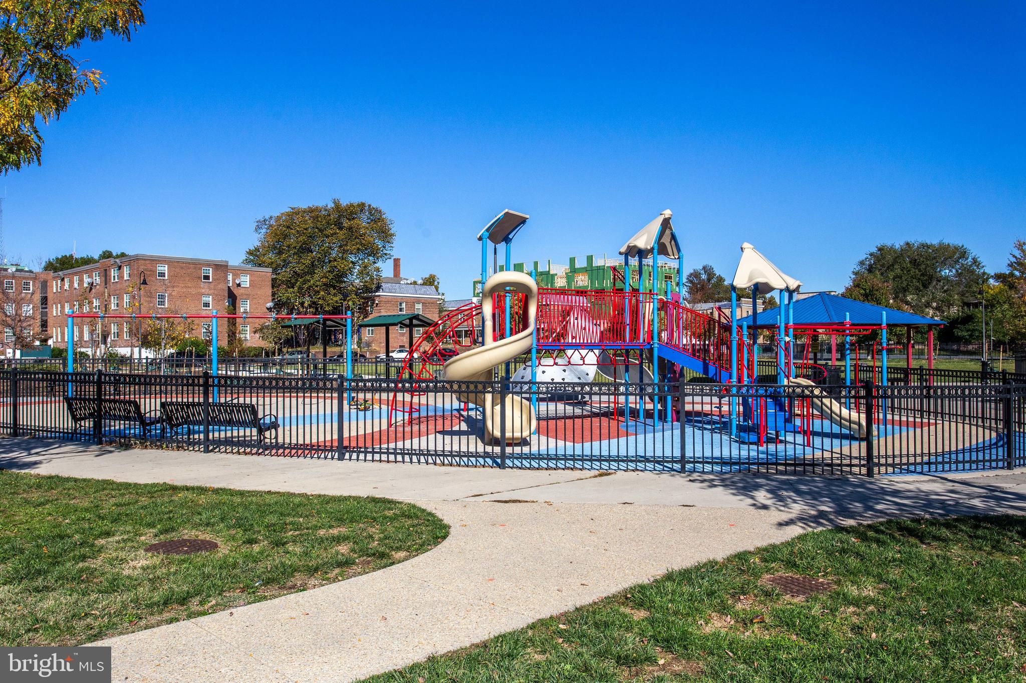 424 Oakdale Place Northwest Washington, DC 20001 - Photo 28 of 35