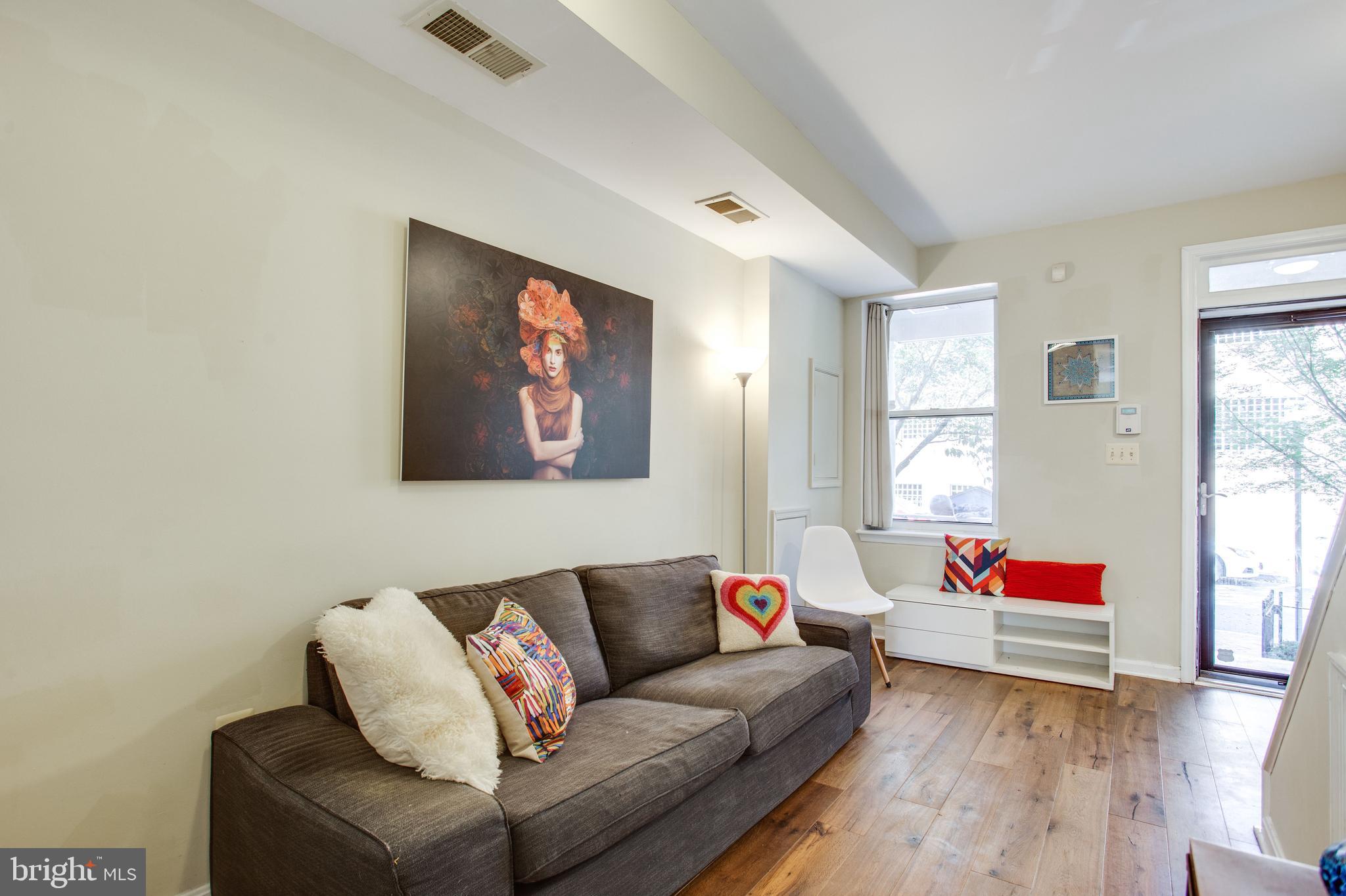 424 Oakdale Place Northwest Washington, DC 20001 - Photo 7 of 35