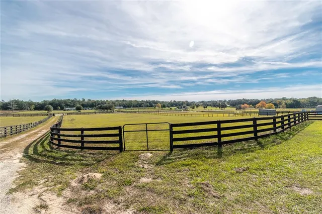 $449,000 | 6550 Southeast 143 Court, Morriston, FL 32668