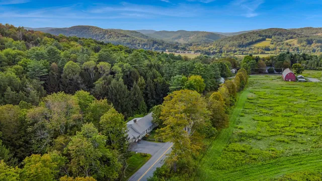 $869,000 | 3961 Hartland Hill Road, Woodstock, VT 05091