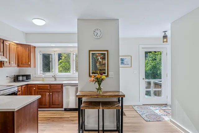 $869,000 | 3961 Hartland Hill Road, Woodstock, VT 05091