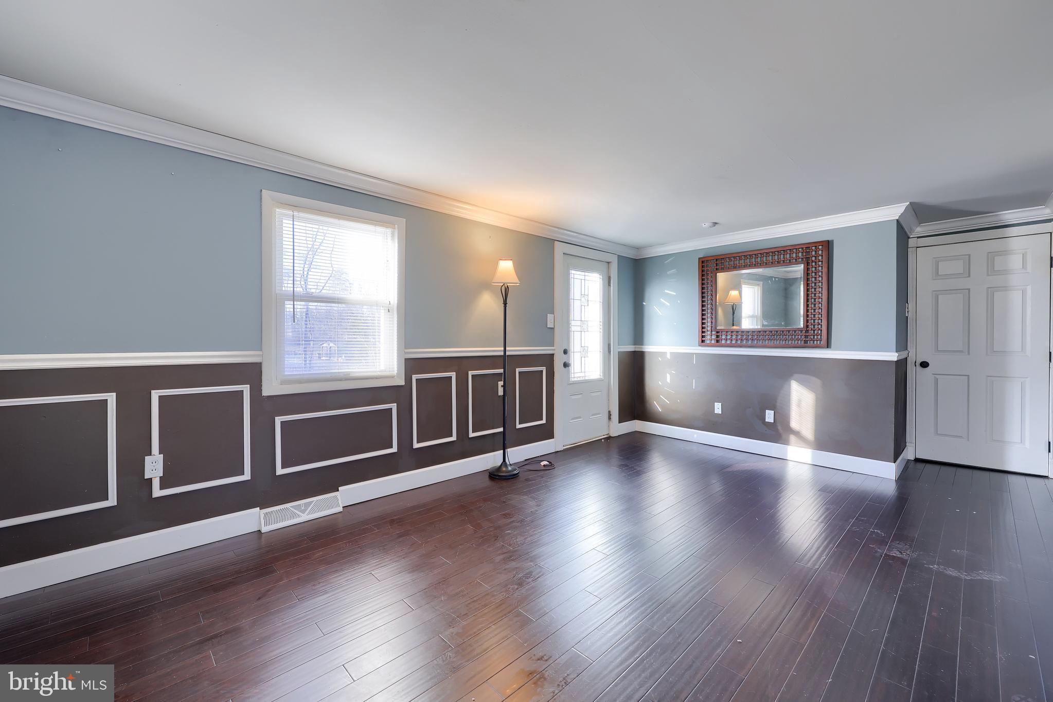 171 Daniel Boone Road Birdsboro, PA 19508 - Photo 17 of 48 Living Room