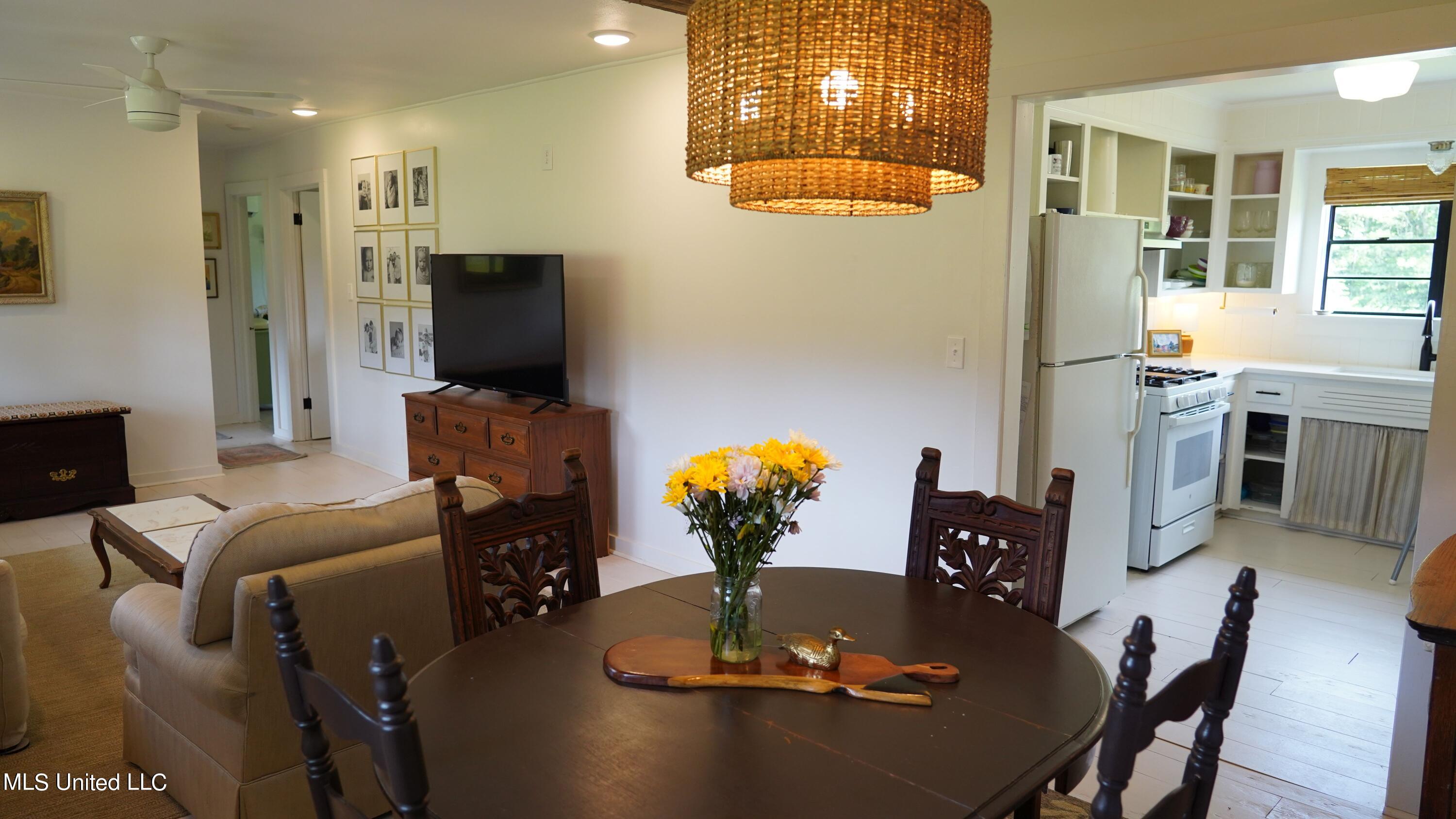 3490 Sand Hill Road Lexington, MS 39095 - Photo 12 of 25 Dining Room