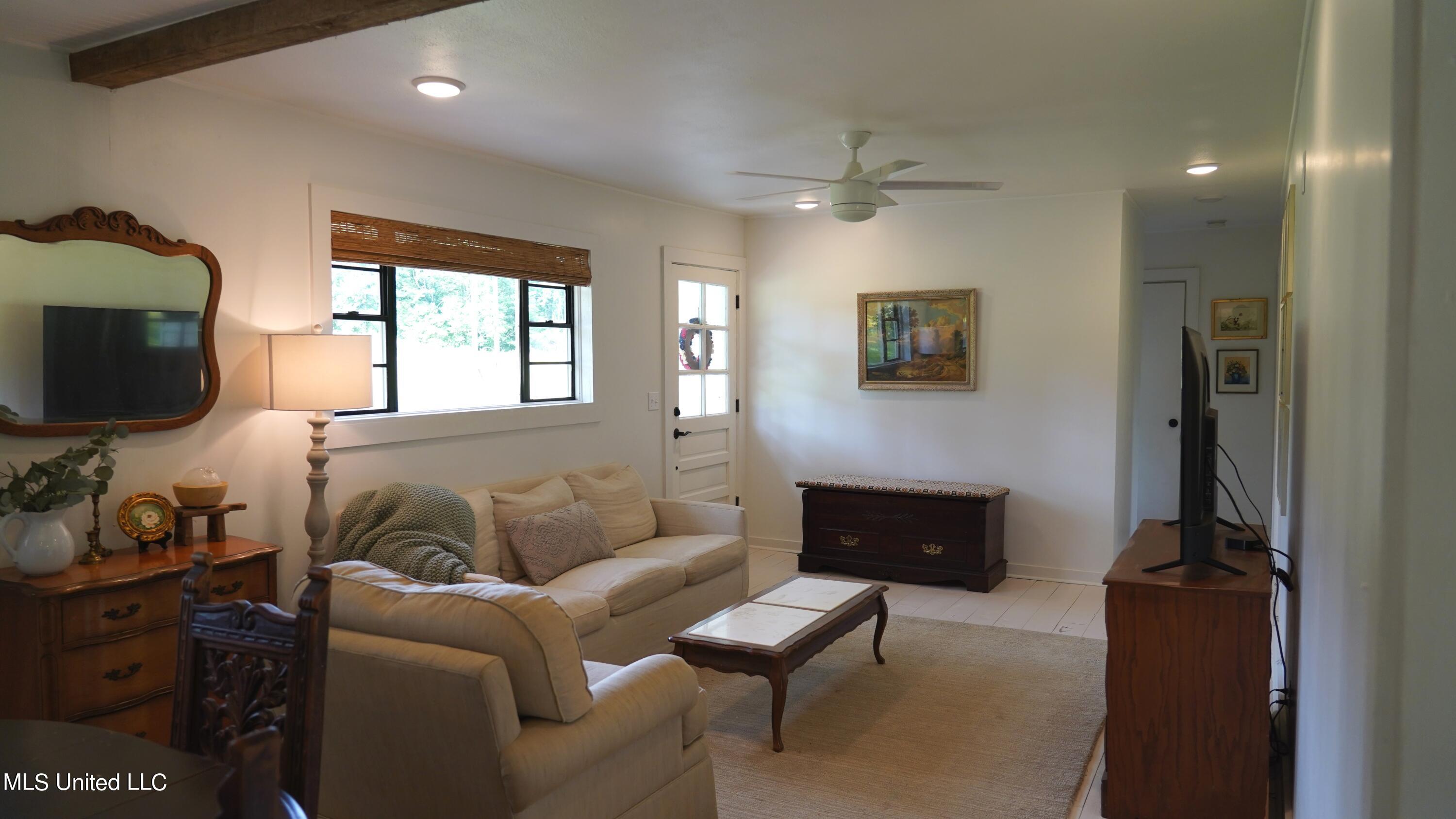 Living Room - Full