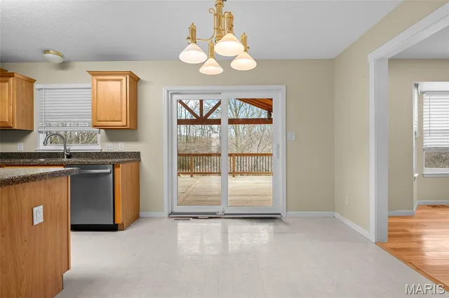 $400,000 | 17 Augusta Court, Maryville, IL 62062