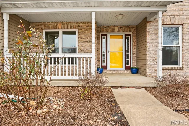 $400,000 | 17 Augusta Court, Maryville, IL 62062