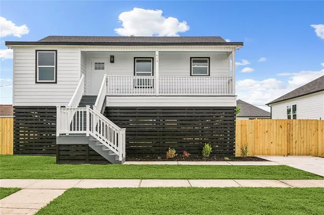 $239,000 | 413 Genet Drive, Arabi, LA 70032