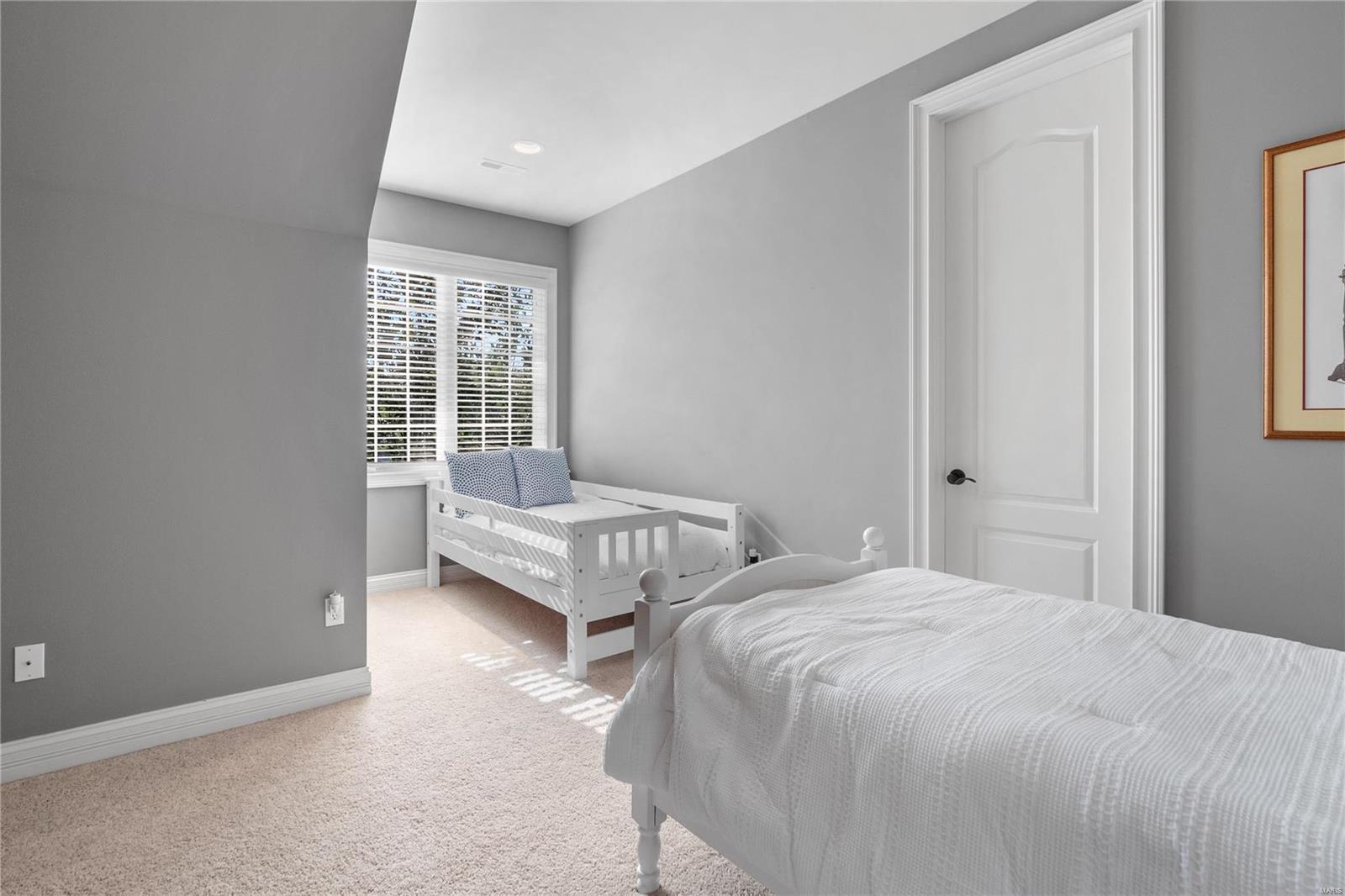 9 Georgetown Road Chesterfield, MO 63017 - Photo 45 of 86