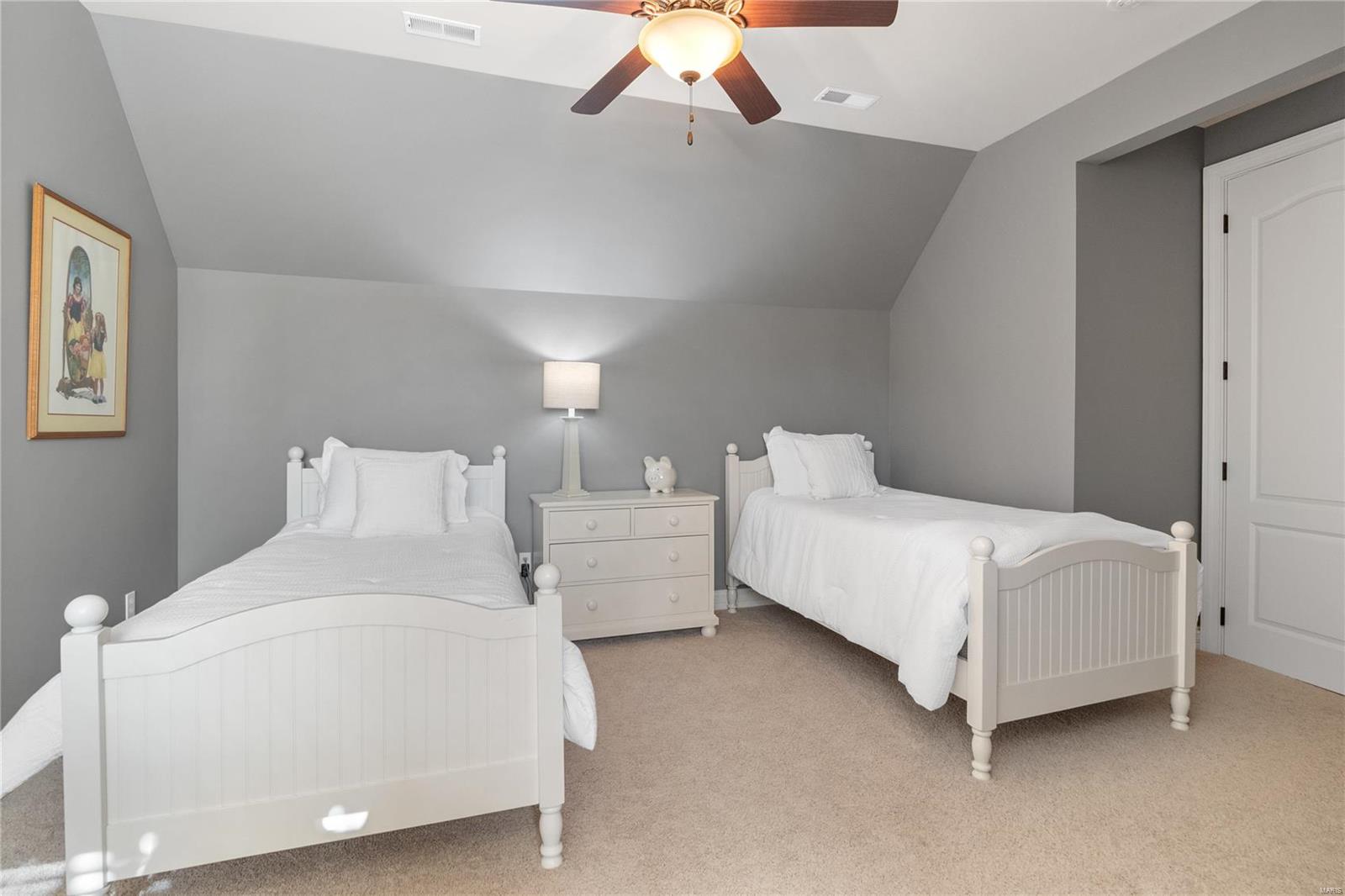 9 Georgetown Road Chesterfield, MO 63017 - Photo 46 of 86