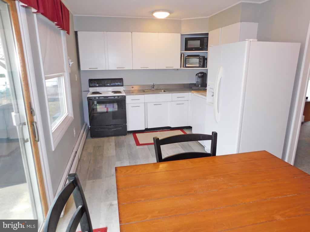 45 Quail Road Levittown, PA 19057 - Photo 12 of 24 Gallery Image 12