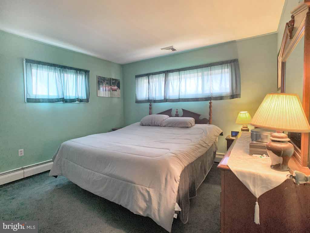 45 Quail Road Levittown, PA 19057 - Photo 15 of 24 Gallery Image 15