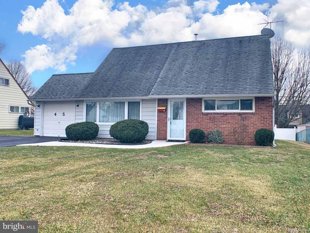 45 Quail Road Levittown, PA 19057 - Photo 3 of 24 Gallery Image 3