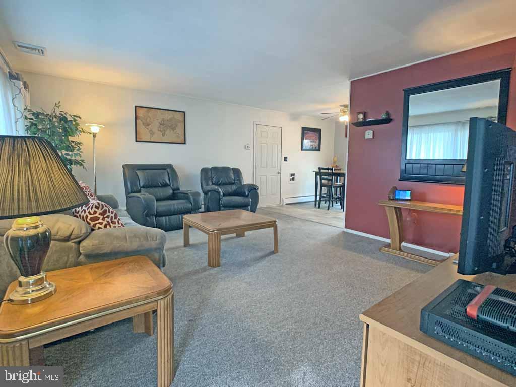45 Quail Road Levittown, PA 19057 - Photo 4 of 24 Gallery Image 4