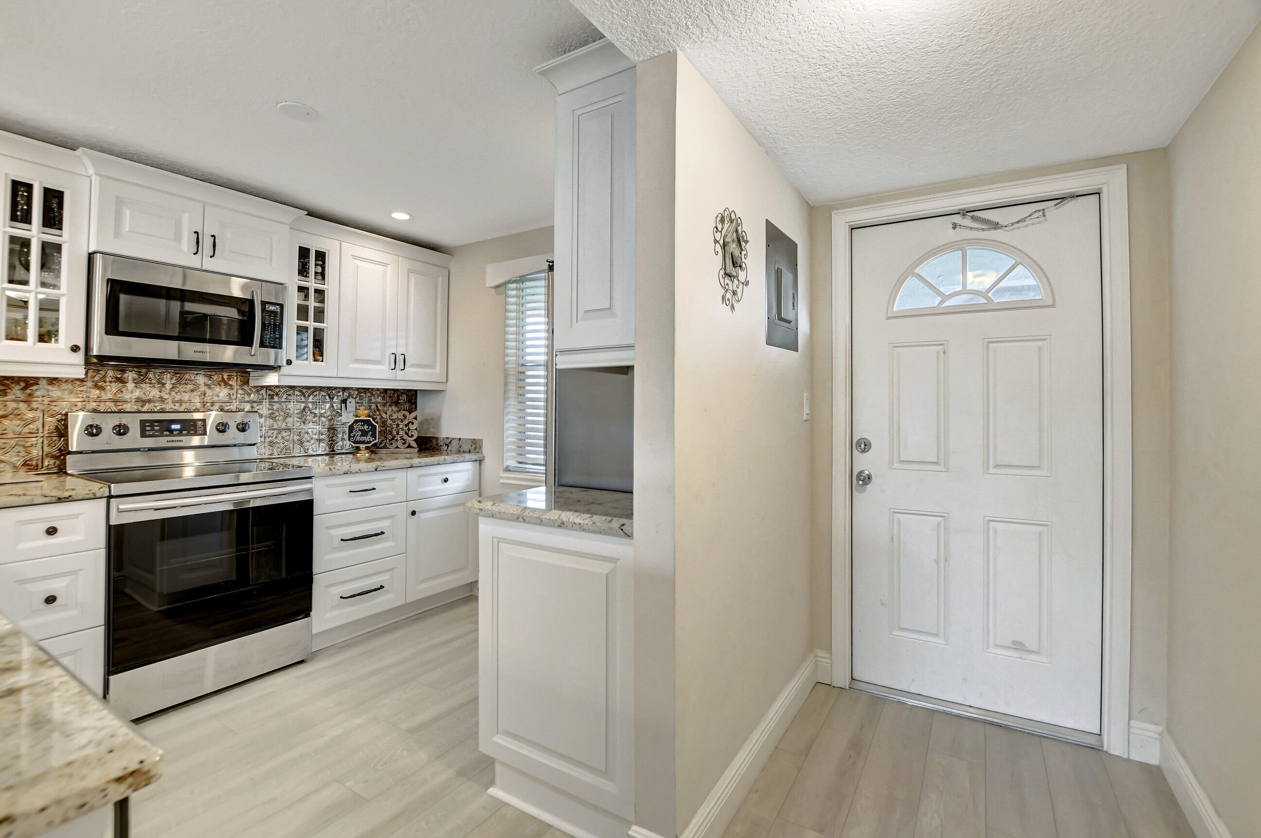 9810 Marina Boulevard, Unit 1120 Boca Raton, FL 33428 - Photo 5 of 29 DSC_3206