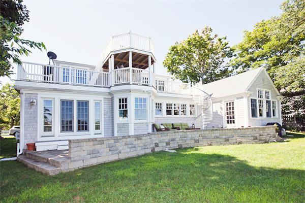 579 Jerusalem Road Cohasset, MA 02025 - Photo 2 of 18 Gallery Image 2