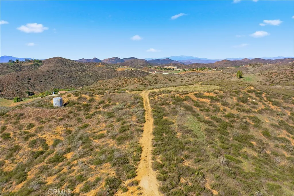 33850 Stage Temecula, CA 92592 - Photo 5 of 13 a view of a city