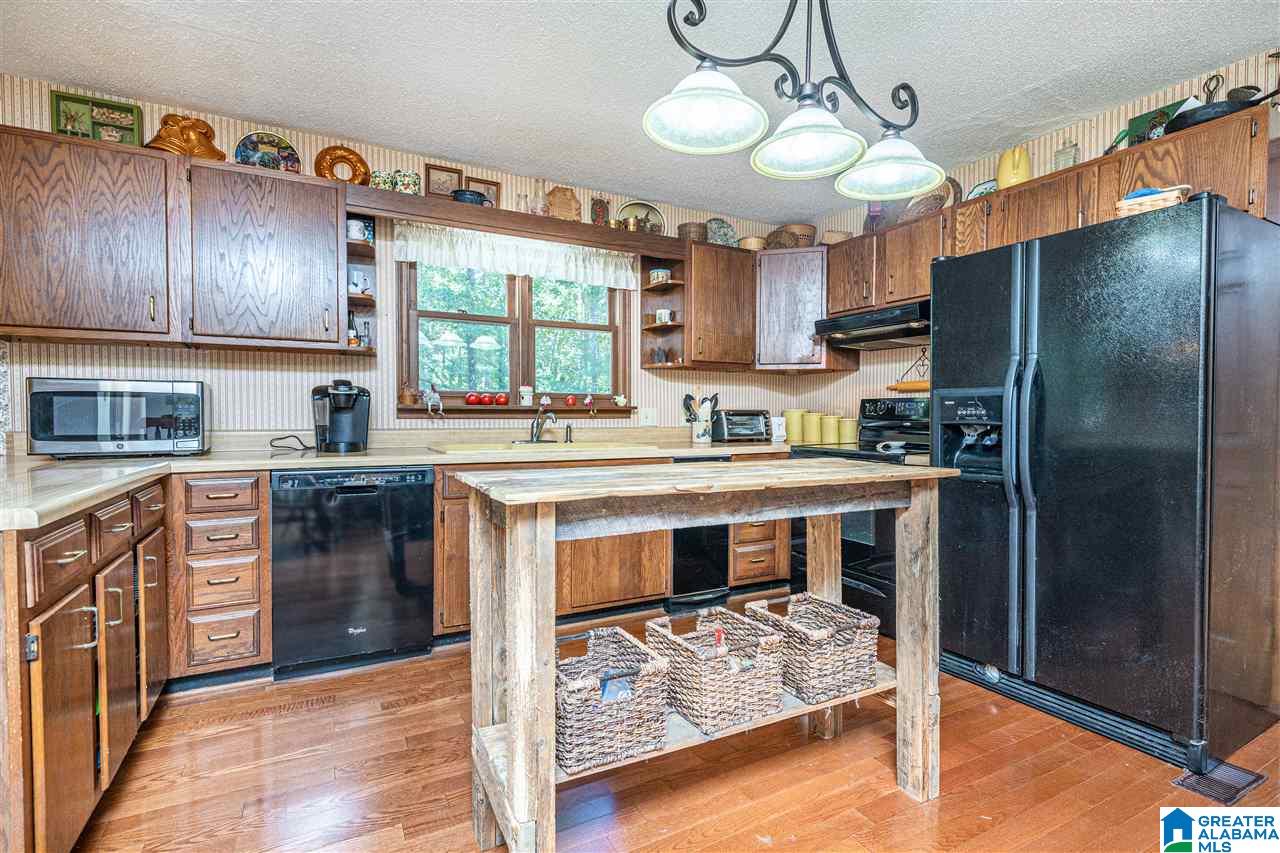 85 Laurel Road Calera, AL 35040 - Photo 8 of 43