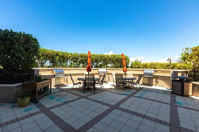 a view of building with yard