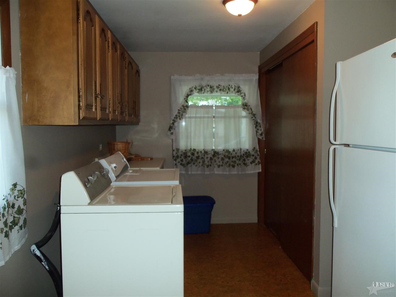 213 East Oak Street Butler, IN 46721 - Photo 13 of 16