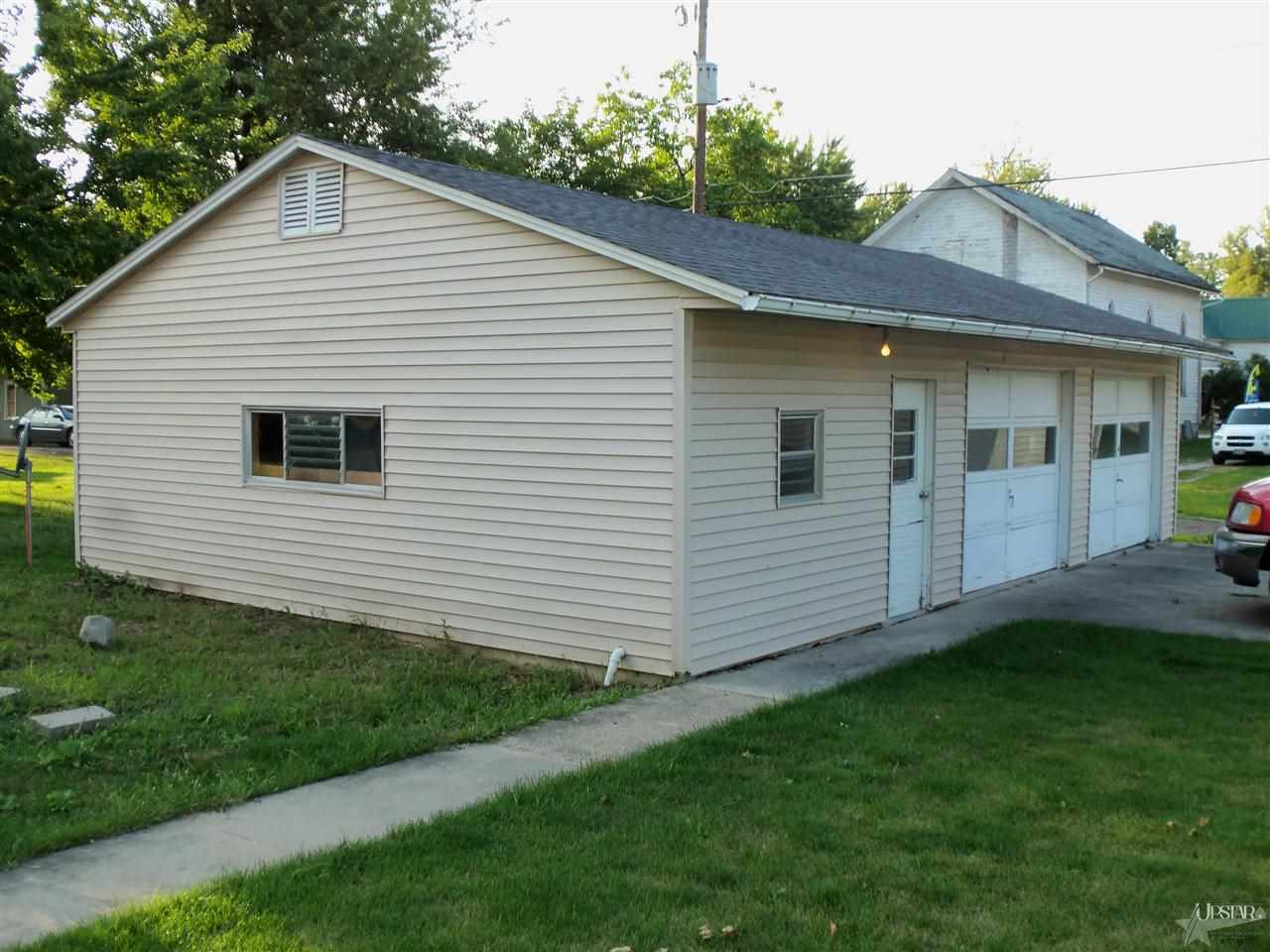 213 East Oak Street Butler, IN 46721 - Photo 14 of 16