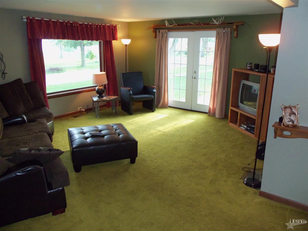 213 East Oak Street Butler, IN 46721 - Photo 3 of 16