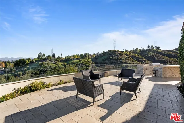 $13,950 | 3900 Hilton Head Way, Tarzana, CA 91356